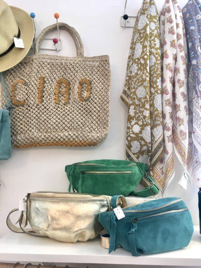 Sac banane </br>cuir</br>7 coloris